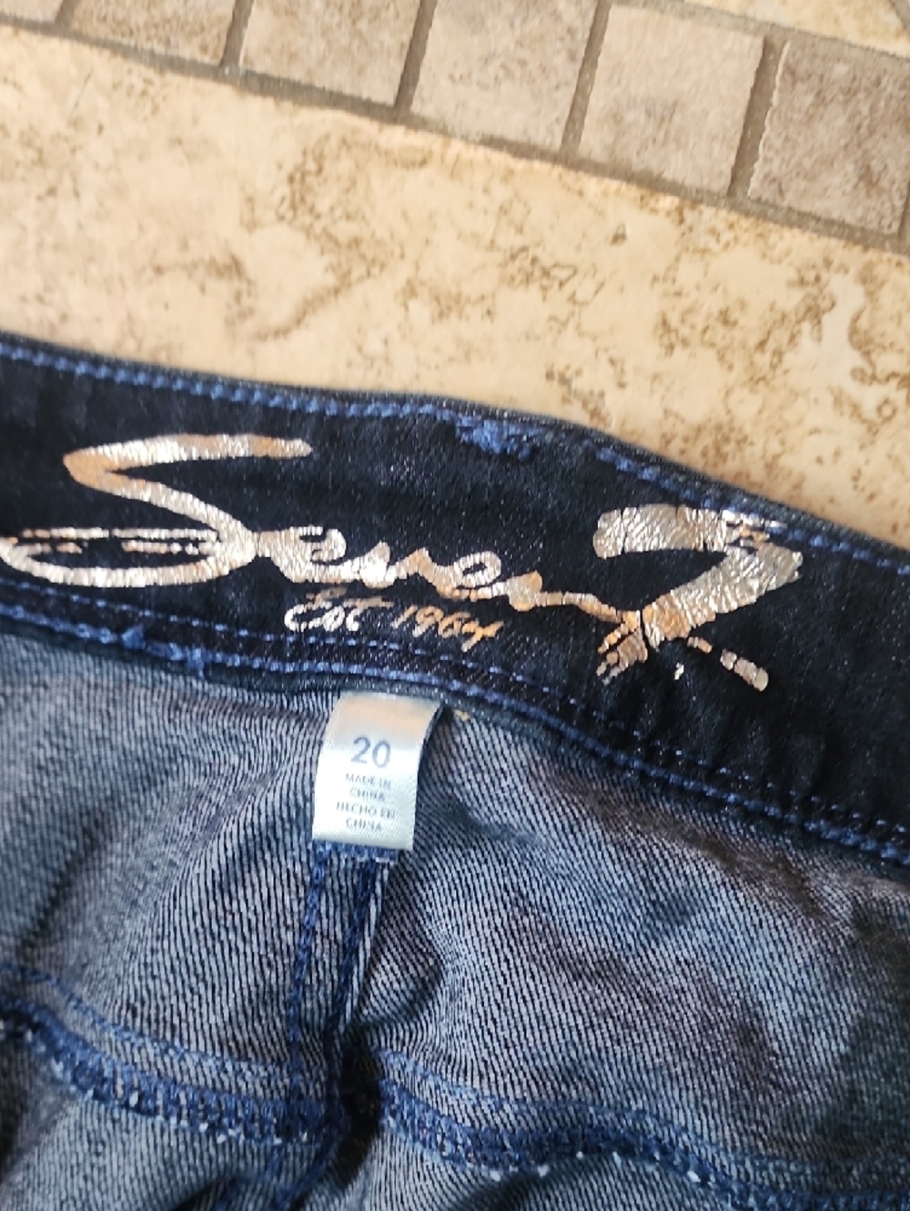 Women's Seven Skinny Jeans - Picture 2 of 4